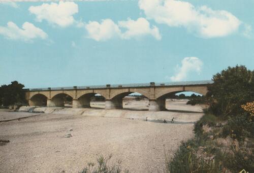Camaret d'antan : l'ancien pont de l'Aygues