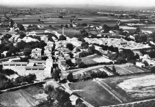 Camaret d'antan : vue aérienne sur le village
